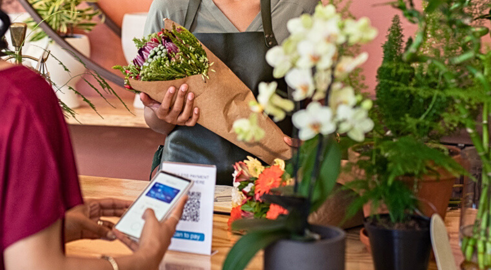 Dig Marketing-Edmonton-Alberta-Get to know your customers-QR Code scan